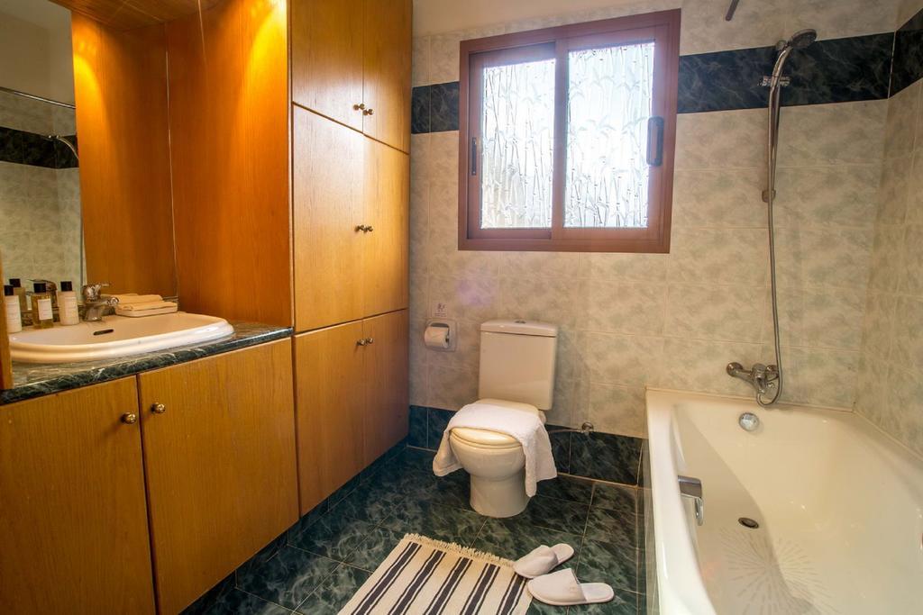 Coral Bay Sunkiss Villa Kültér fotó