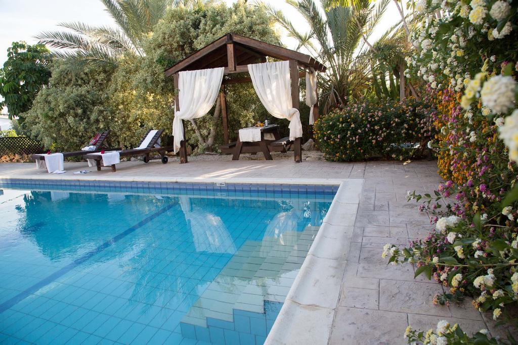 Coral Bay Sunkiss Villa Kültér fotó